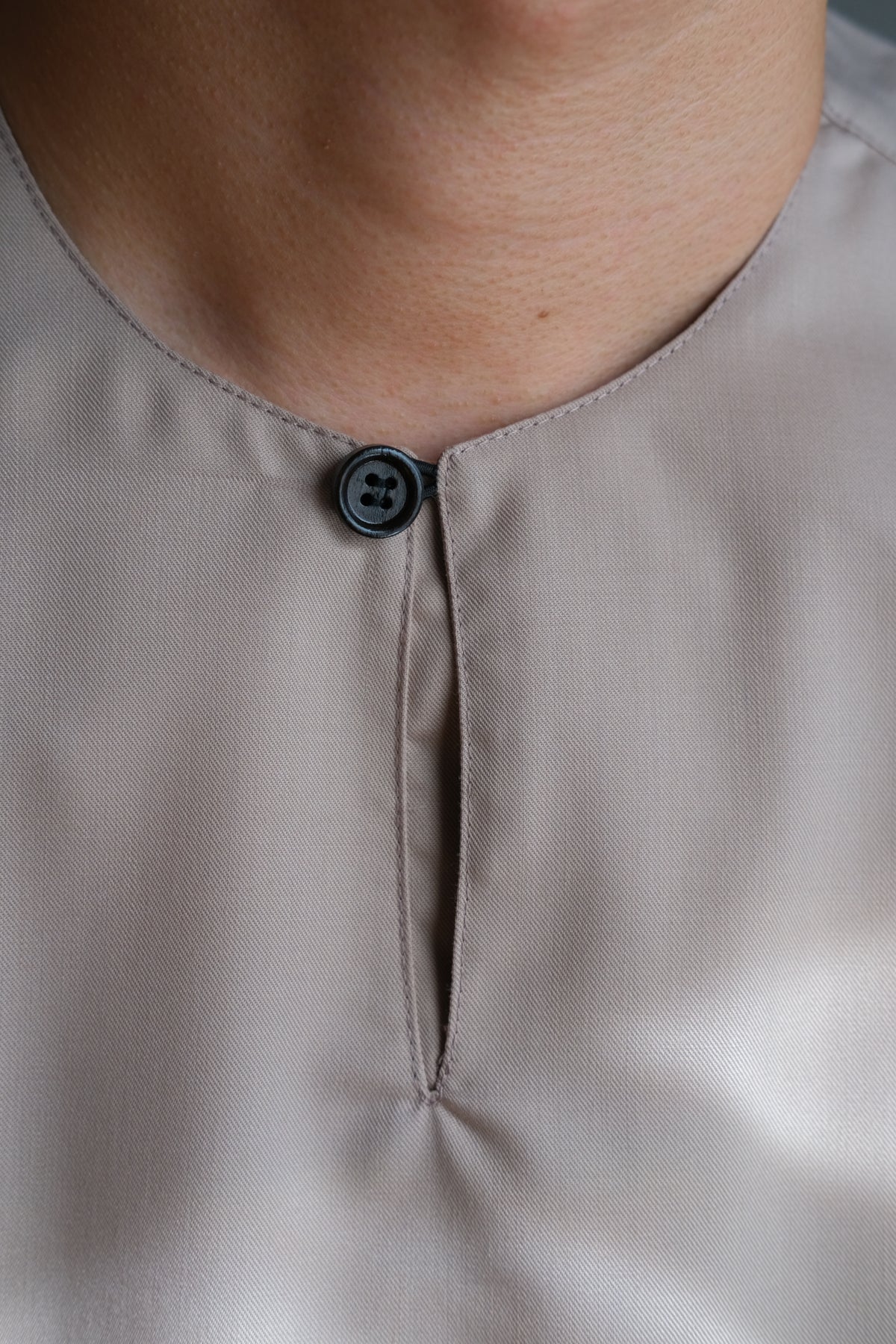 Long-sleeve Top in Light Brown